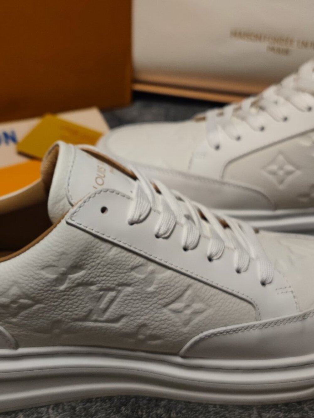 Louis Vuitton Beverly Hills Sneaker White Leather European EU Size 42 (US 8.5-9) - Picture 6 of 8